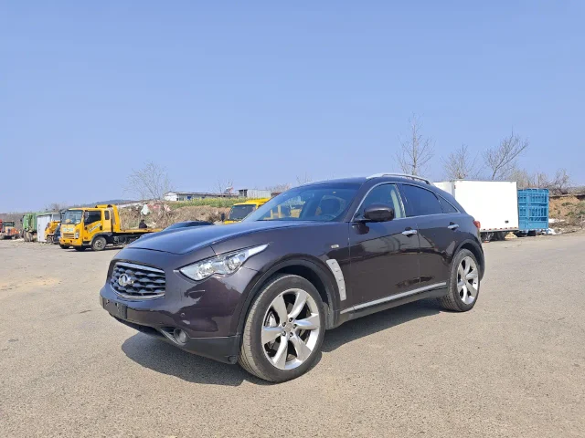 Infiniti FX FX35 Beyond Edition