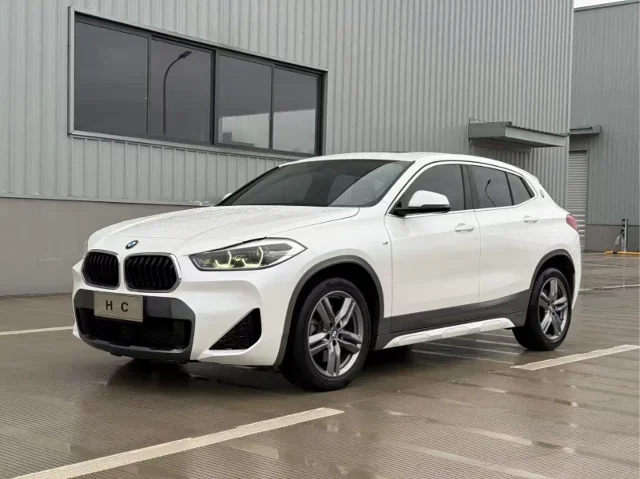BMW X2 sDrive25i M Offroad Package