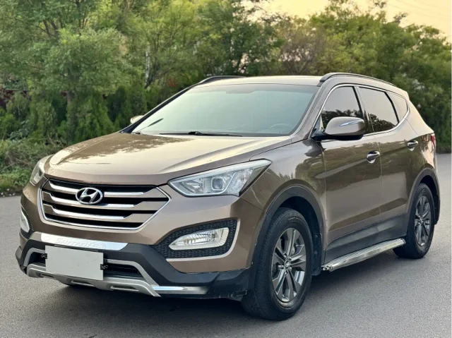 Hyundai Santa Fe 2.4L Auto 2WD Smart Type