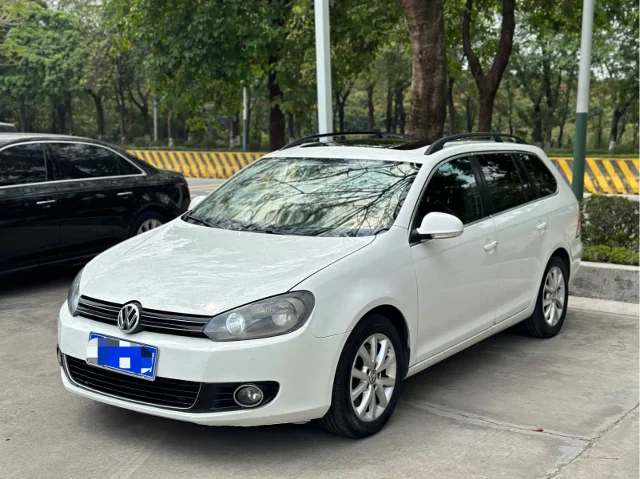 Volkswagen Golf (Import) 1.4TSI Luxury Touring Edition