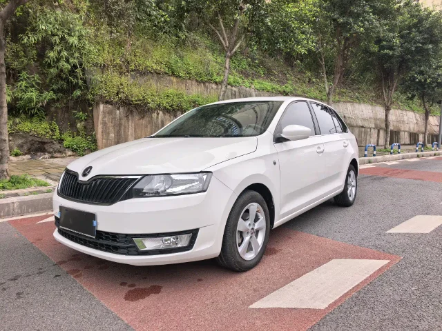 Skoda Rapid Spaceback Facelift 1.6L Auto Innovation Edition