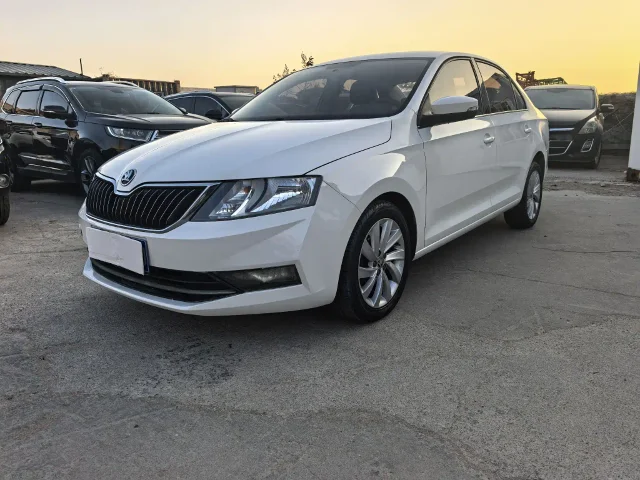 Skoda Rapid 1.5L Auto Comfort Edition China VI