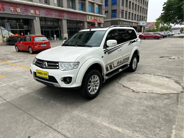 Mitsubishi Pajero Sport 3.0L Auto 2WD Luxury Edition