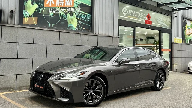 Lexus LS 500h F SPORT China V