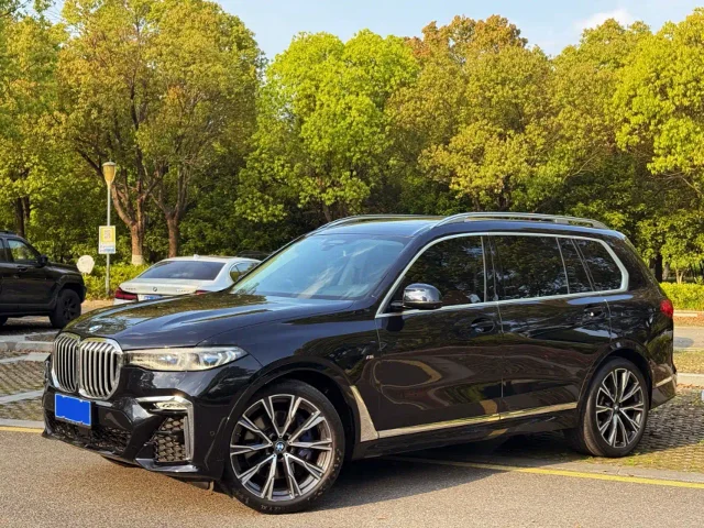 BMW X7 xDrive40i Executive Type M Sport Package