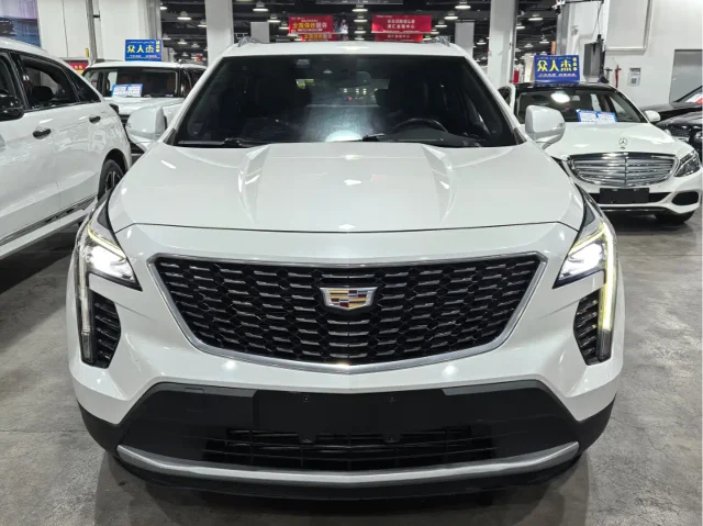 Cadillac XT4 28T 4WD Leading Type