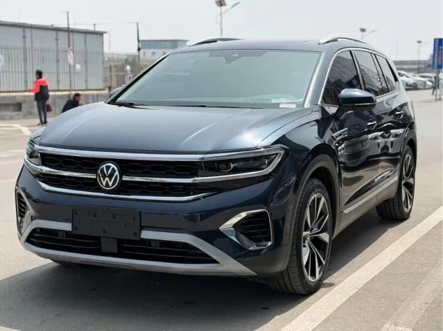 Volkswagen Talagon Facelift 530TSI 4WD Flagship Scenic Realm Edition Pro 7 seats