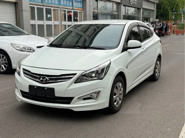 Hyundai Verna 1.4L Manual Smart Type GLS