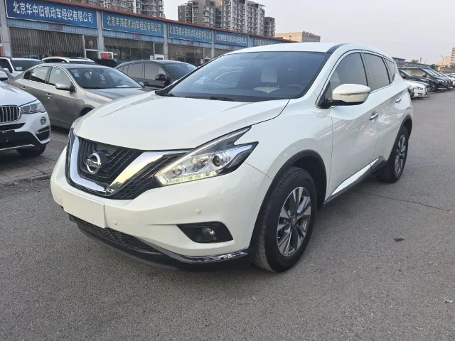 Nissan Murano 2.5L XL 2WD Connected Luxury Edition