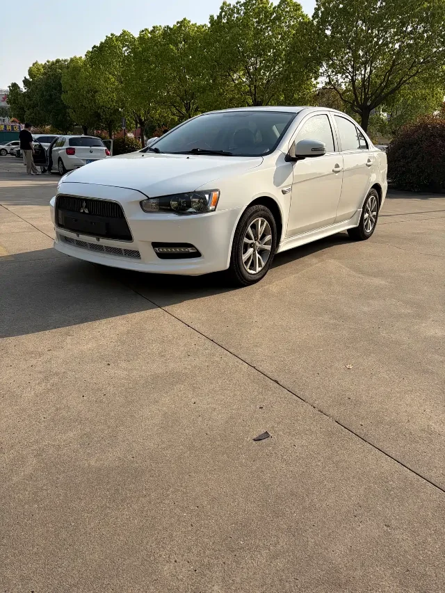 Mitsubishi Lancer EX Fashion Edition 1.8L CVT Luxury Type