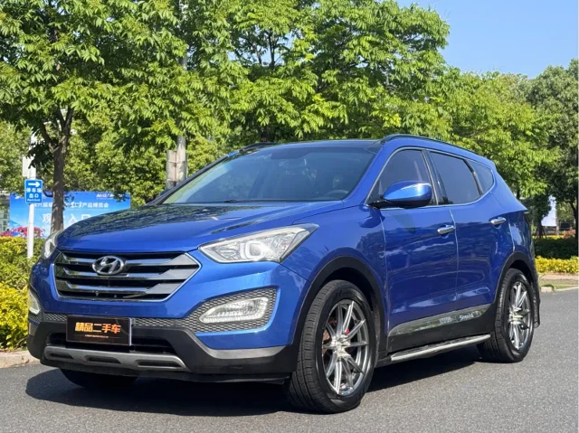 Hyundai Santa Fe 2.4L Auto 2WD Smart Type 5 seats