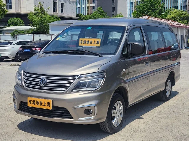 Forthing Lingzhi M5L 1.6L 7 seats Comfort Type