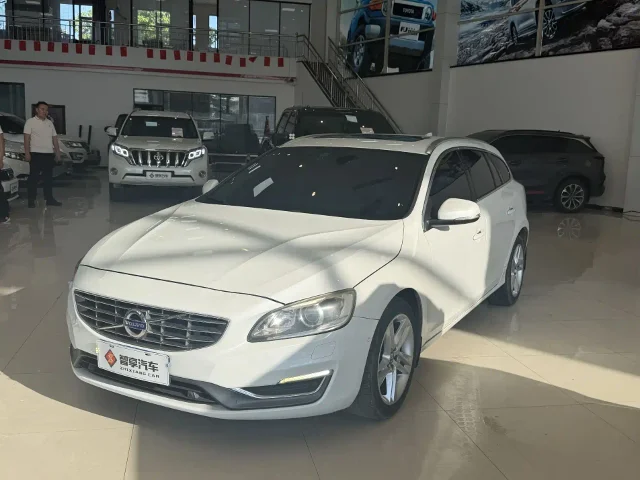 Volvo V60 T5 Smart Elegant Edition