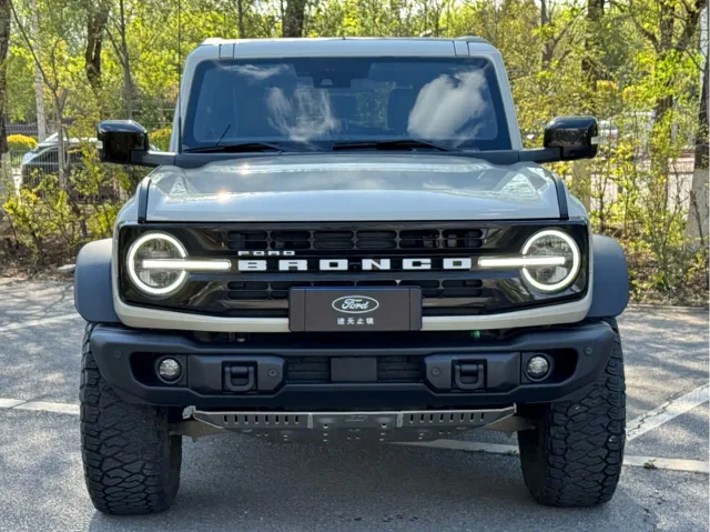 Ford Bronco 2.3T Ink Diamond Grand Foot Offroad Edition