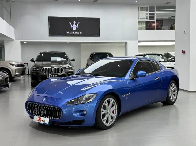 Maserati GranTurismo 4.2L Standard Edition