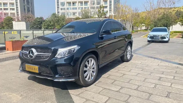 Mercedes-Benz GLE Coupe GLE 320 4MATIC Coupe SUV