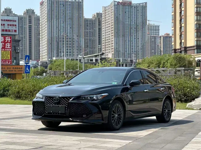 Toyota Avalon 2.0L XLE Premium Edition