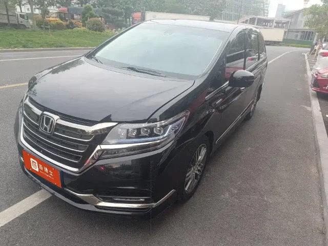 Honda Elysion 2.0L Hybrid Luxury Edition