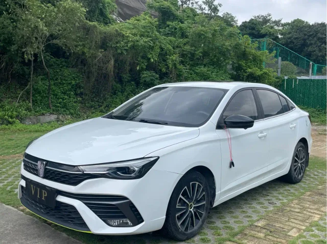 Roewe i5 Facelift 1.5L CVT Diamond Edition