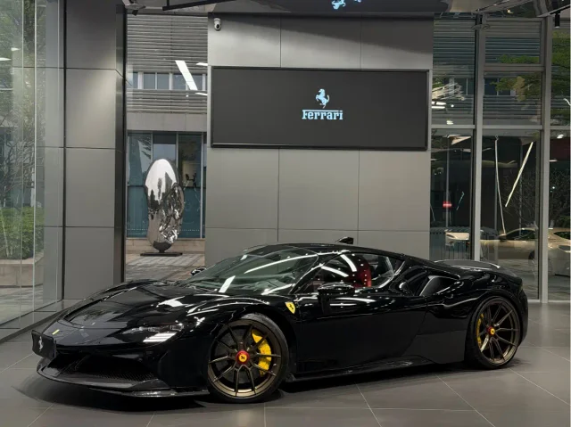 Ferrari SF90 3.9T V8 Stradale