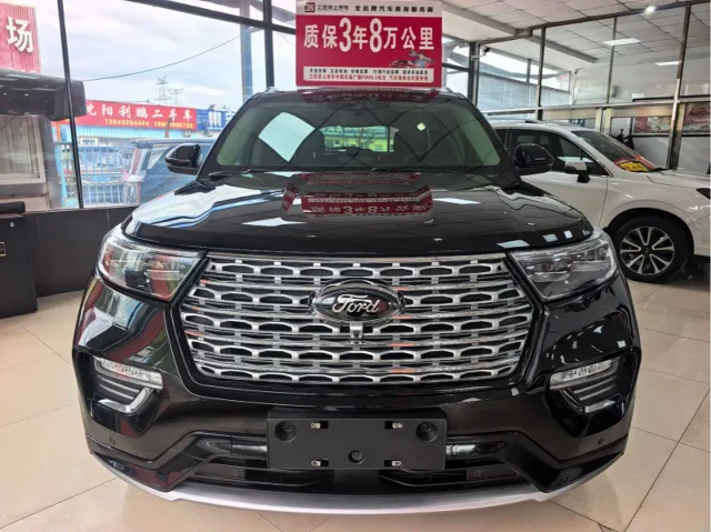 Ford Explorer EcoBoost 285 4WD Titanium Gold Edition 6 seats