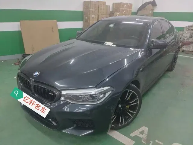 BMW M5 M5