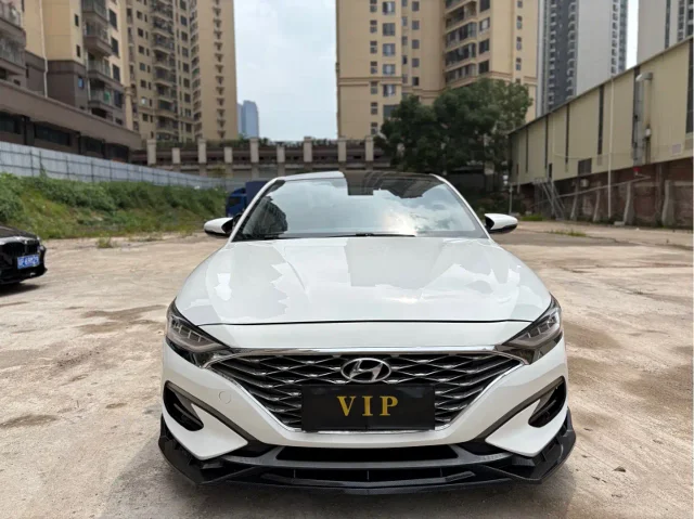 Hyundai Lafesta 280TGDi Sport Edition China VI
