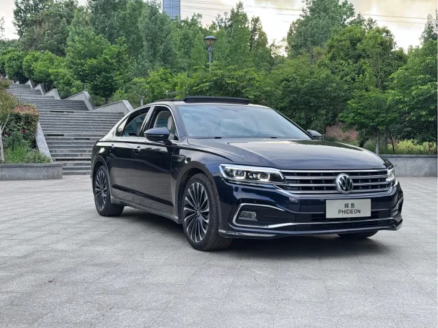 Volkswagen Phideon 380TSI Premium Edition