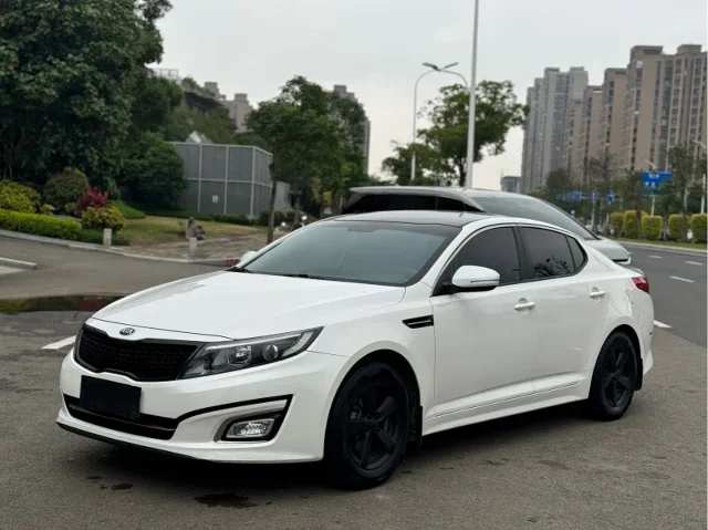Kia K5 2.0L Auto GL