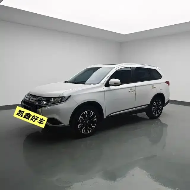 Mitsubishi Outlander 2.0L 2WD Enjoy Edition 5 seats