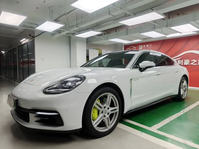 Porsche Panamera Hybrid Panamera 4 E-Hybrid Executive Extended Edition 2.9T