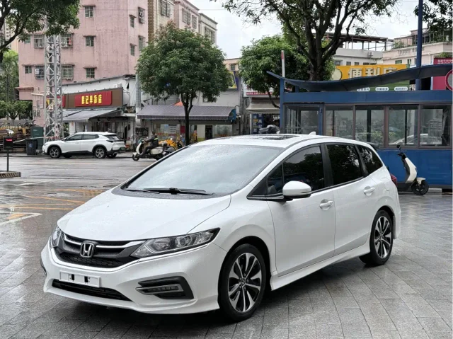 Honda Jade 1.8L Auto Comfort Edition 5 seats