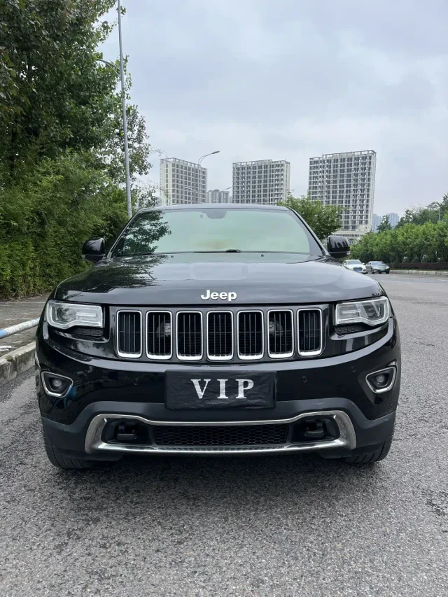 Jeep Grand Cherokee (Import) 3.0L Elite Navigation Edition