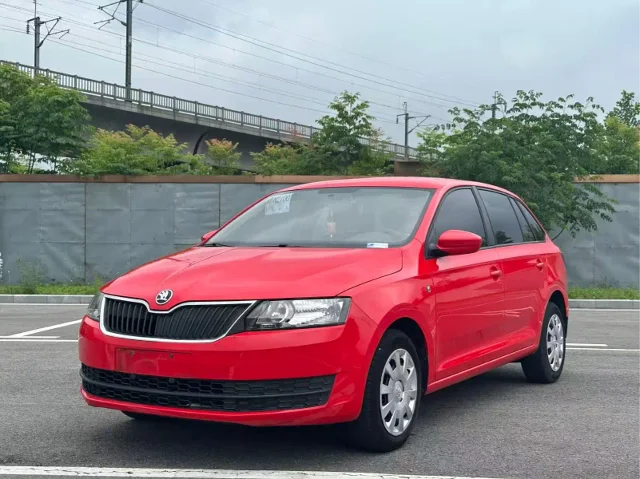 Skoda Rapid Spaceback 1.6L Auto Joy Edition