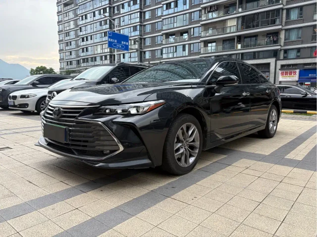 Toyota Avalon 2.0L Luxury Edition China VI