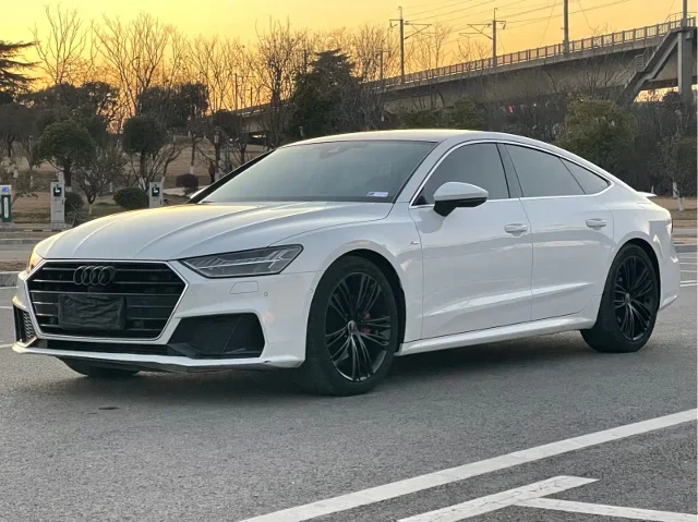 Audi A7 45 TFSI Select Type