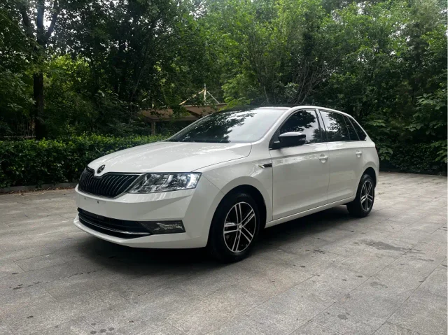 Skoda Rapid Spaceback TSI230 DSG Sport Edition