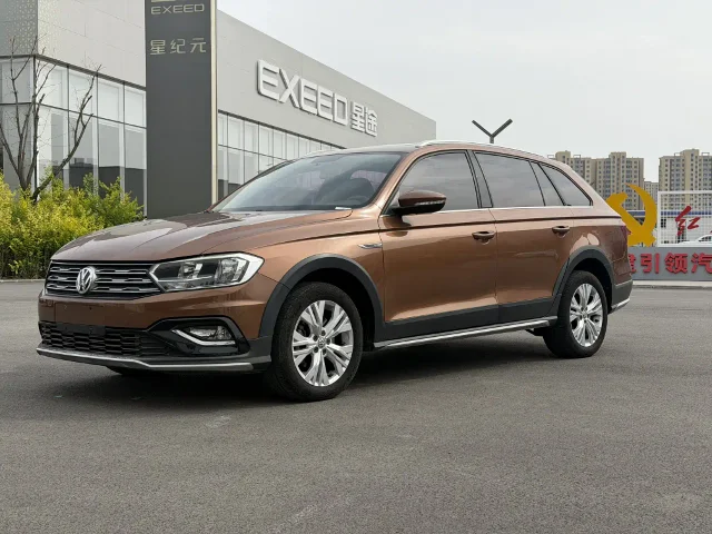 Volkswagen C-Trek 230TSI DSG Comfort Type