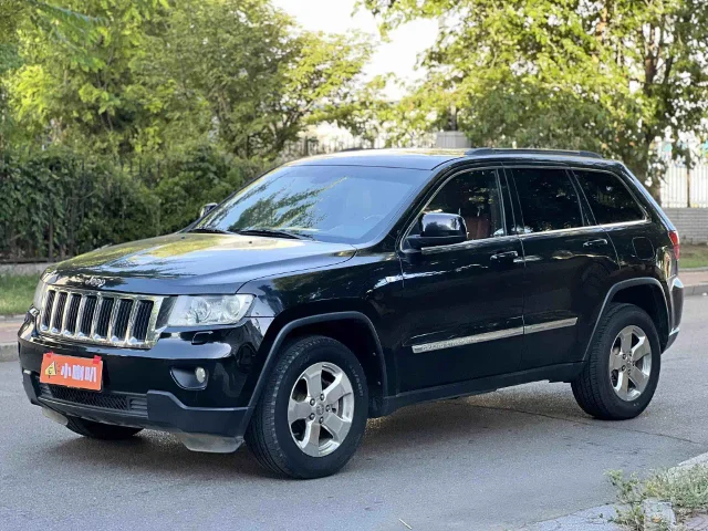 Jeep Grand Cherokee (Import) 3.6L Comfort Enjoy Navigation Edition