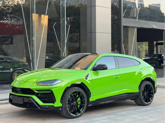 Lamborghini Urus 4.0T V8