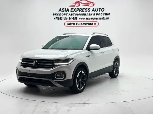 Volkswagen Tacqua 200TSI DSG Joy Connected Edition