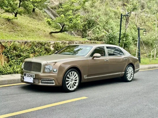 Bentley Mulsanne 6.8T Long Wheelbase Edition