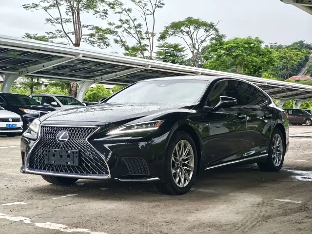 Lexus LS 500h Luxury Edition