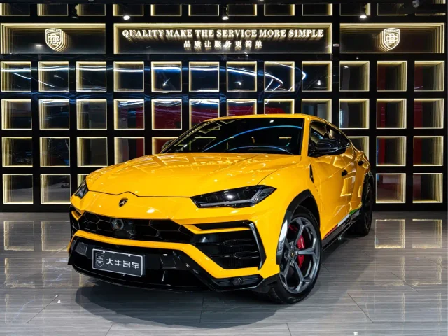 Lamborghini Urus 4.0T V8