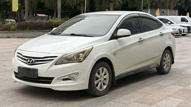 Hyundai Verna 1.4L Manual Smart Type GLS