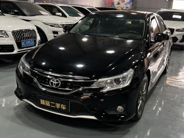 Toyota Reiz 2.5V Fashion Sharp Navigation Edition