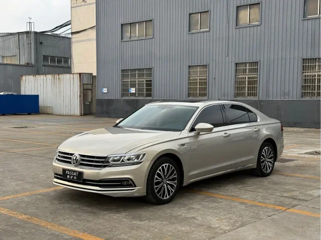 Volkswagen Phideon Facelift 380TSI 2WD Business Edition
