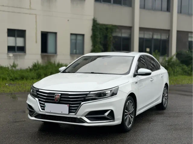 Roewe i6 Classic PLUS 1.6L CVT 4G互联旗舰大赞版
