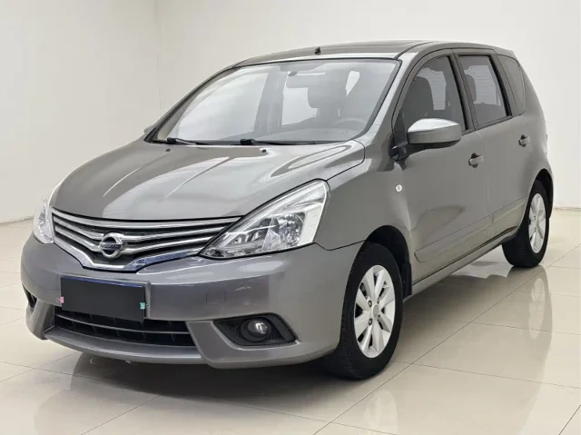 Nissan Livina 1.6XL CVT Luxury Edition
