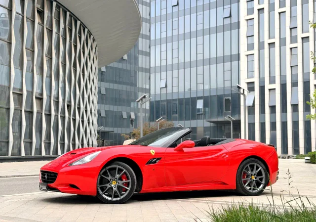Ferrari California T 4.3L Standard Type